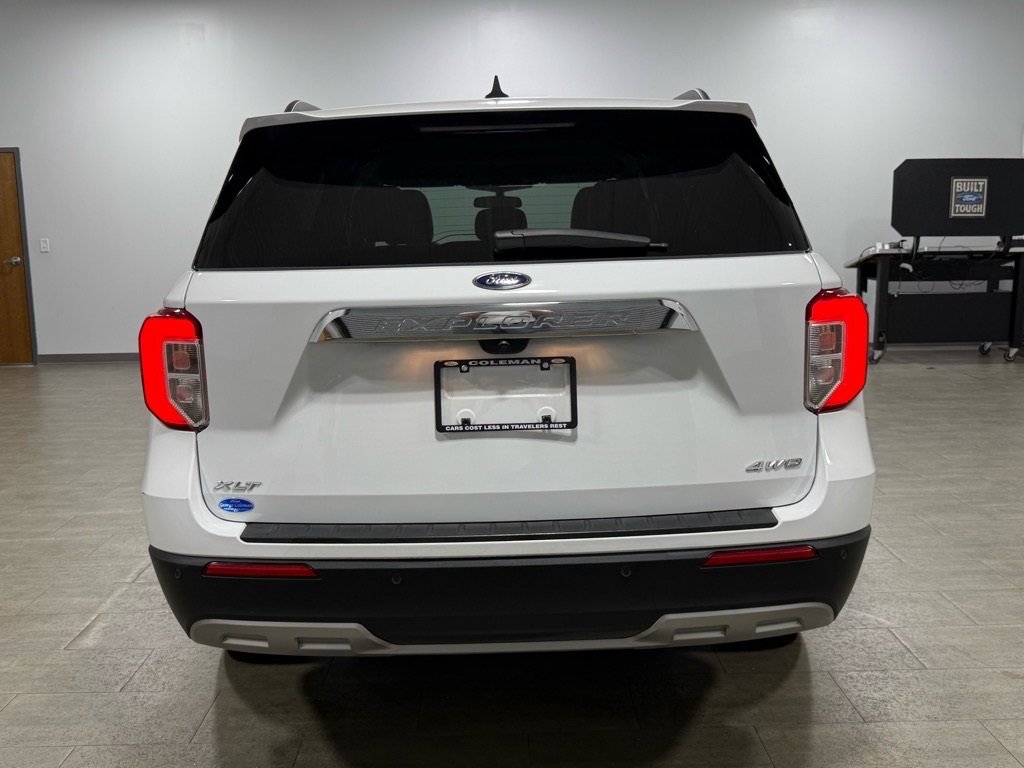 Certified 2024 Ford Explorer XLT w/ Equipment Group 202A image 5