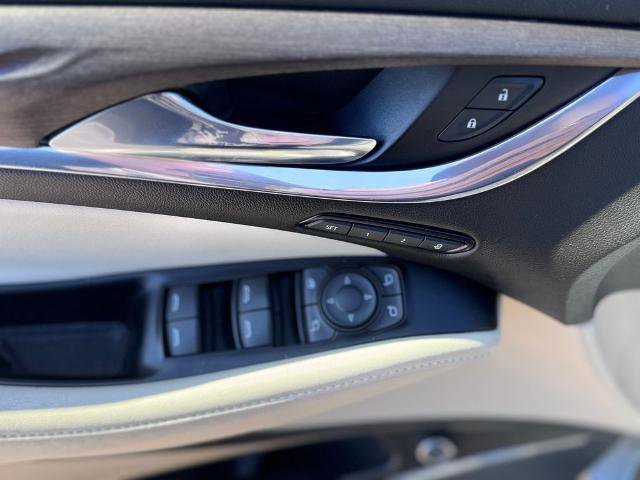 Used 2023 Buick Enclave Avenir w/ Avenir Technology Package image 22