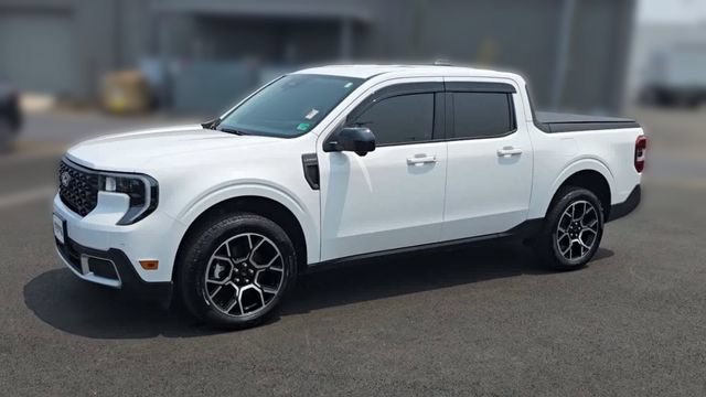 Certified 2025 Ford Maverick Lariat w/ 4K Tow Package AWD/4WD image 5