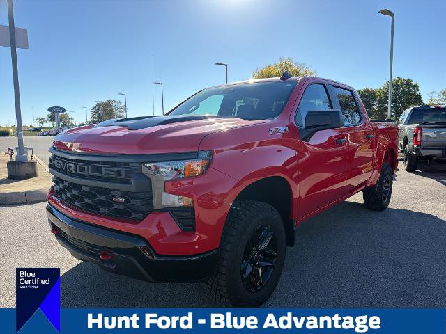 Used 2024 Chevrolet Silverado 1500 Custom Trail Boss AWD/4WD image 1