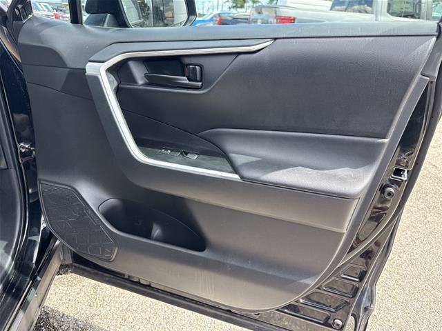 Used 2024 Toyota RAV4 LE FWD image 21