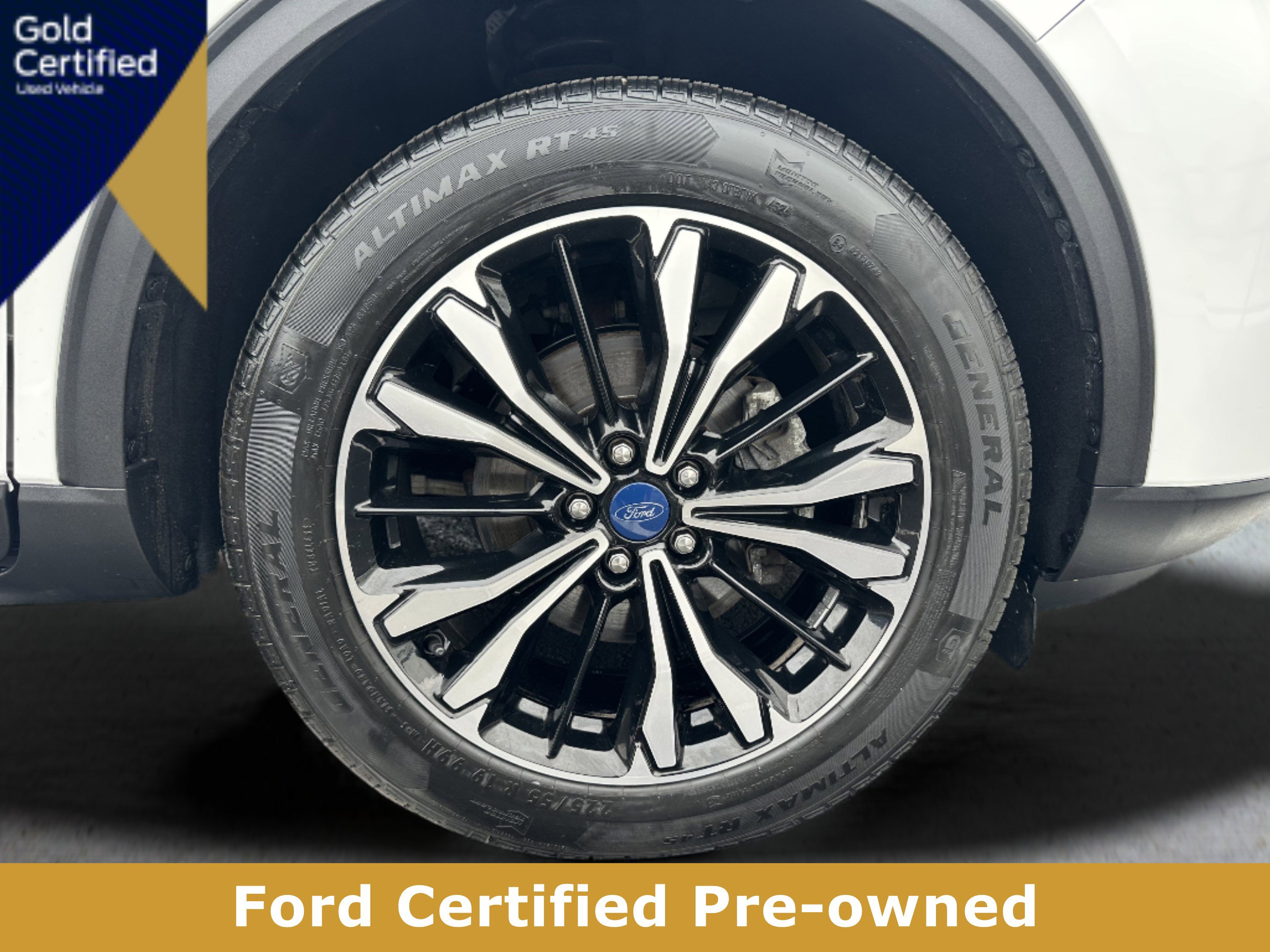 Certified 2022 Ford Escape SEL w/ SEL Stealth AWD Package image 7