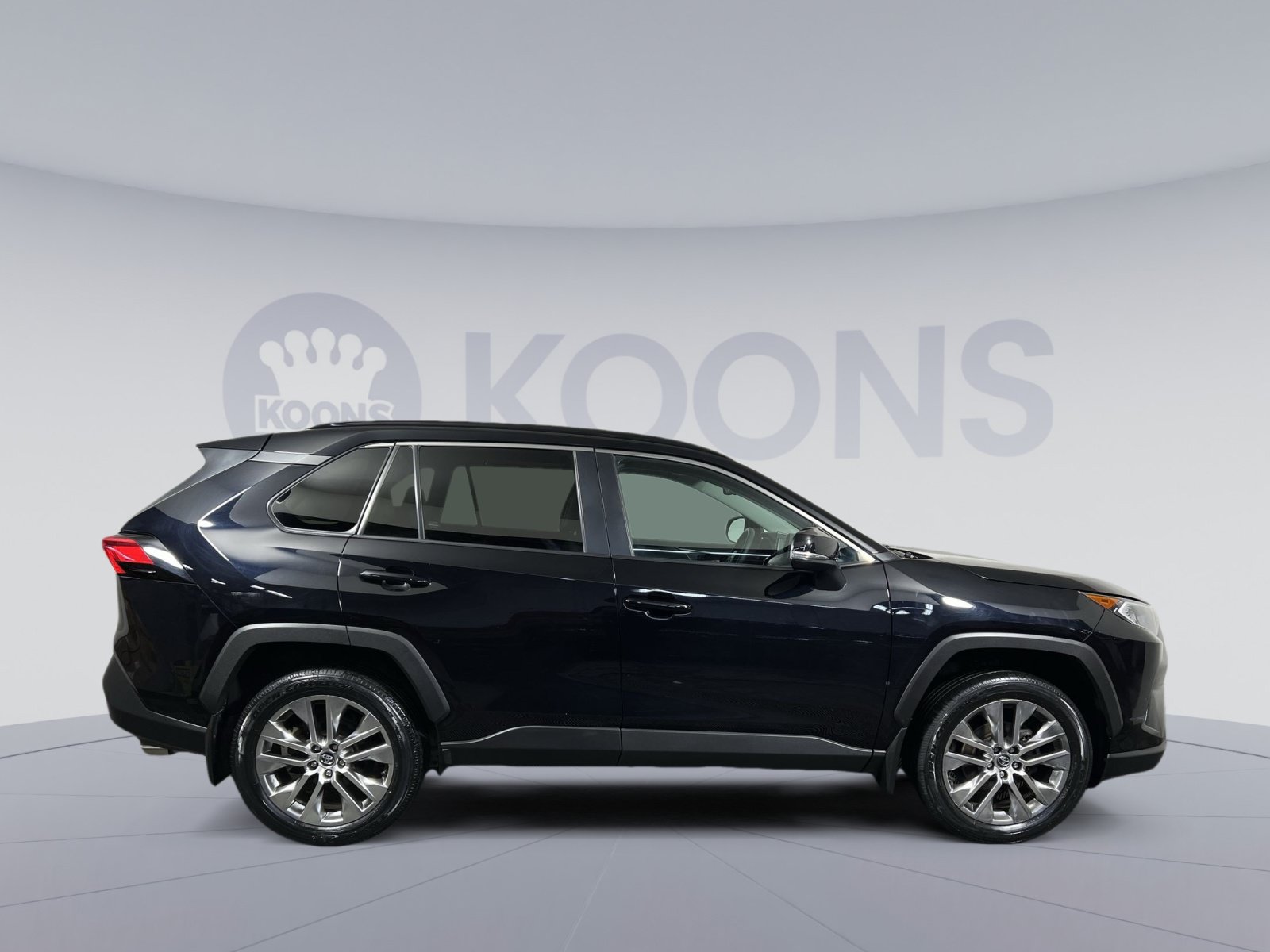 Used 2021 Toyota RAV4 XLE Premium AWD/4WD image 12