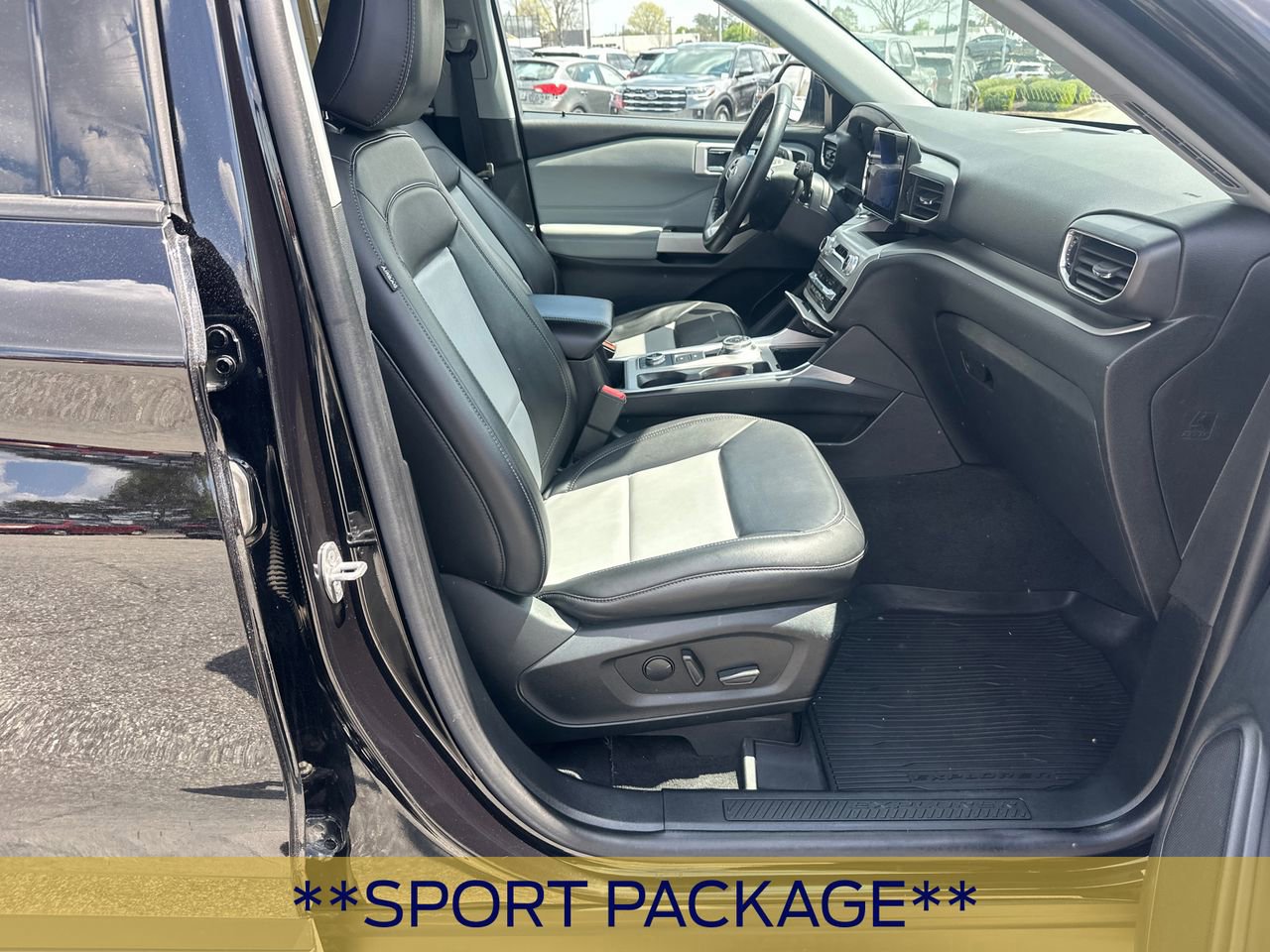 Certified 2022 Ford Explorer XLT w/ Equipment Group 202A image 15