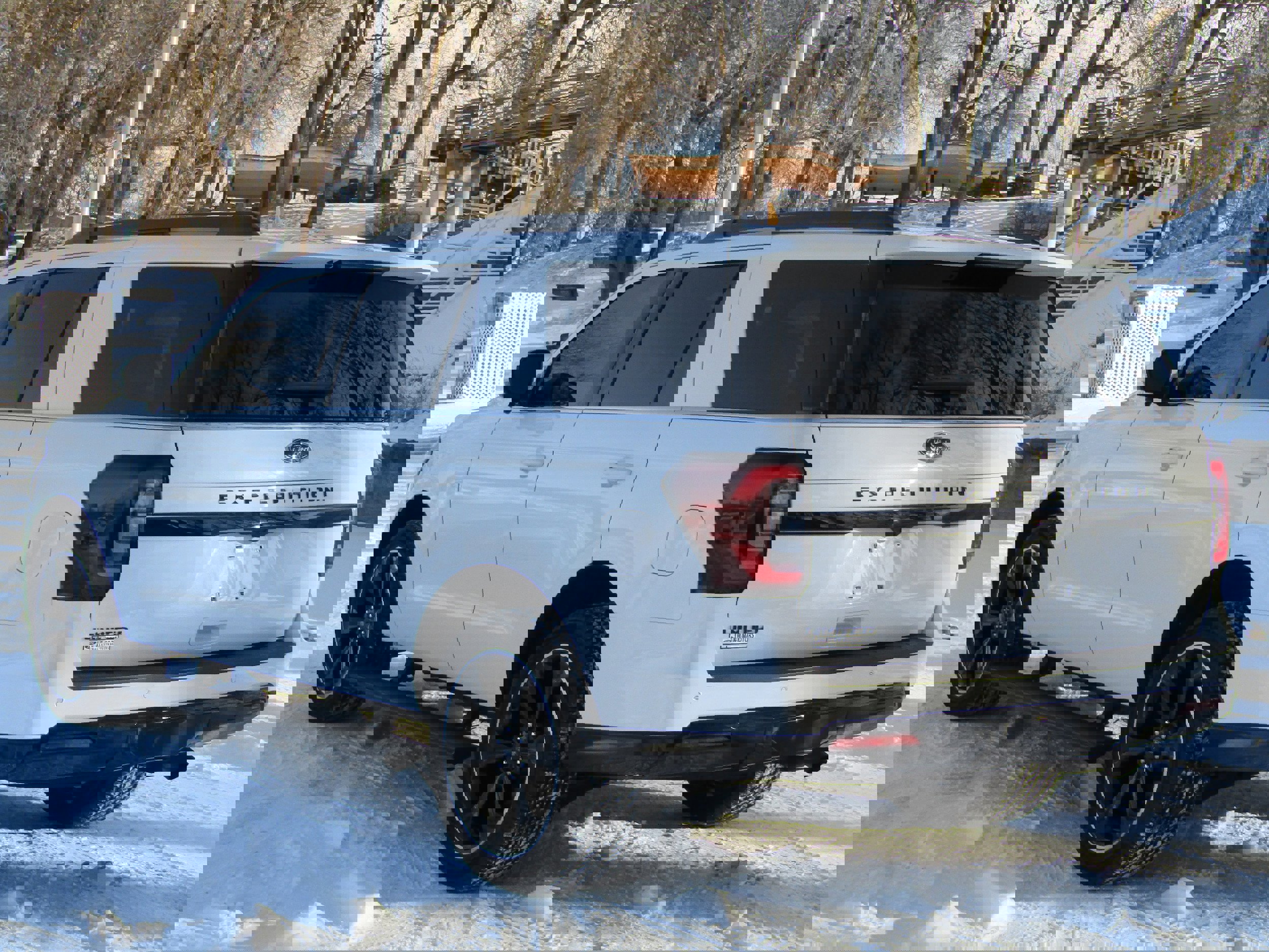Certified 2023 Ford Expedition Limited image 2