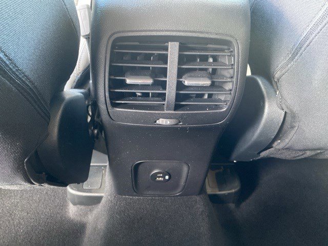 Certified 2022 Ford Escape SE w/ SE Sport Appearance Package image 30