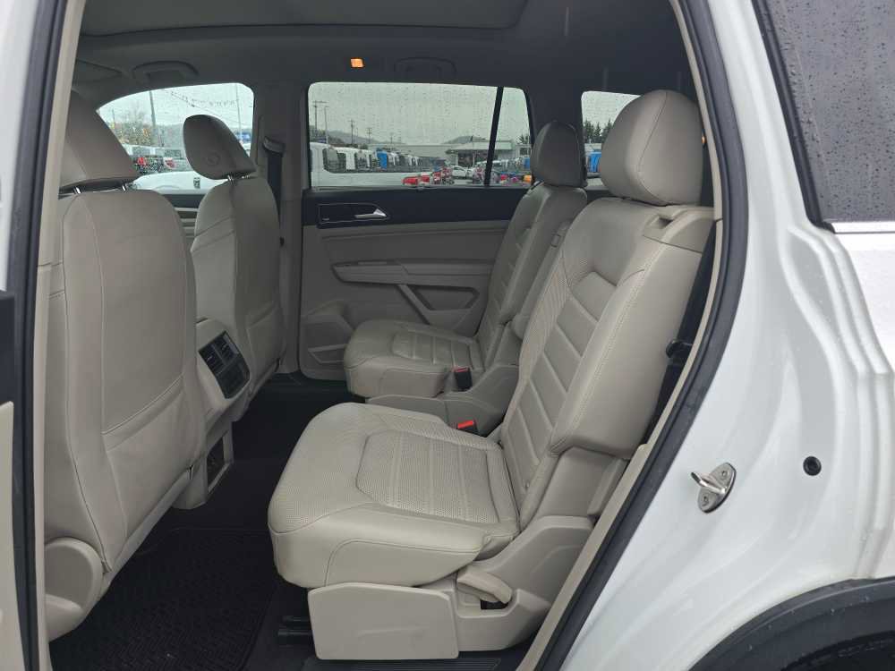 Used 2019 Volkswagen Atlas SEL Premium image 16