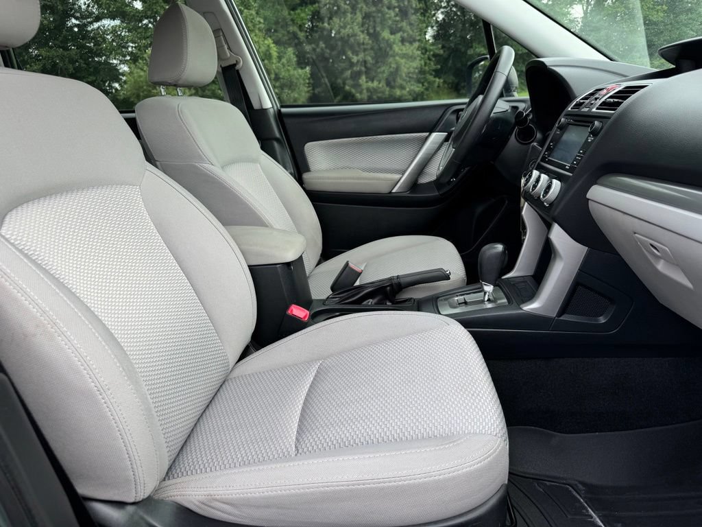 Used 2017 Subaru Forester 2.5i w/ Alloy Wheel Package AWD/4WD image 17