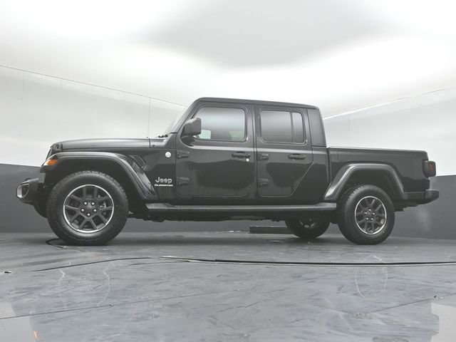 Used 2021 Jeep Gladiator Overland w/ Cold Weather Group image 5