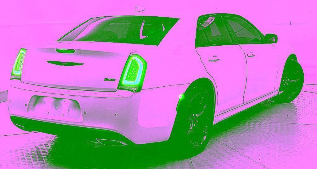 Used 2023 Chrysler 300 Touring L w/ Comfort Group RWD image 3