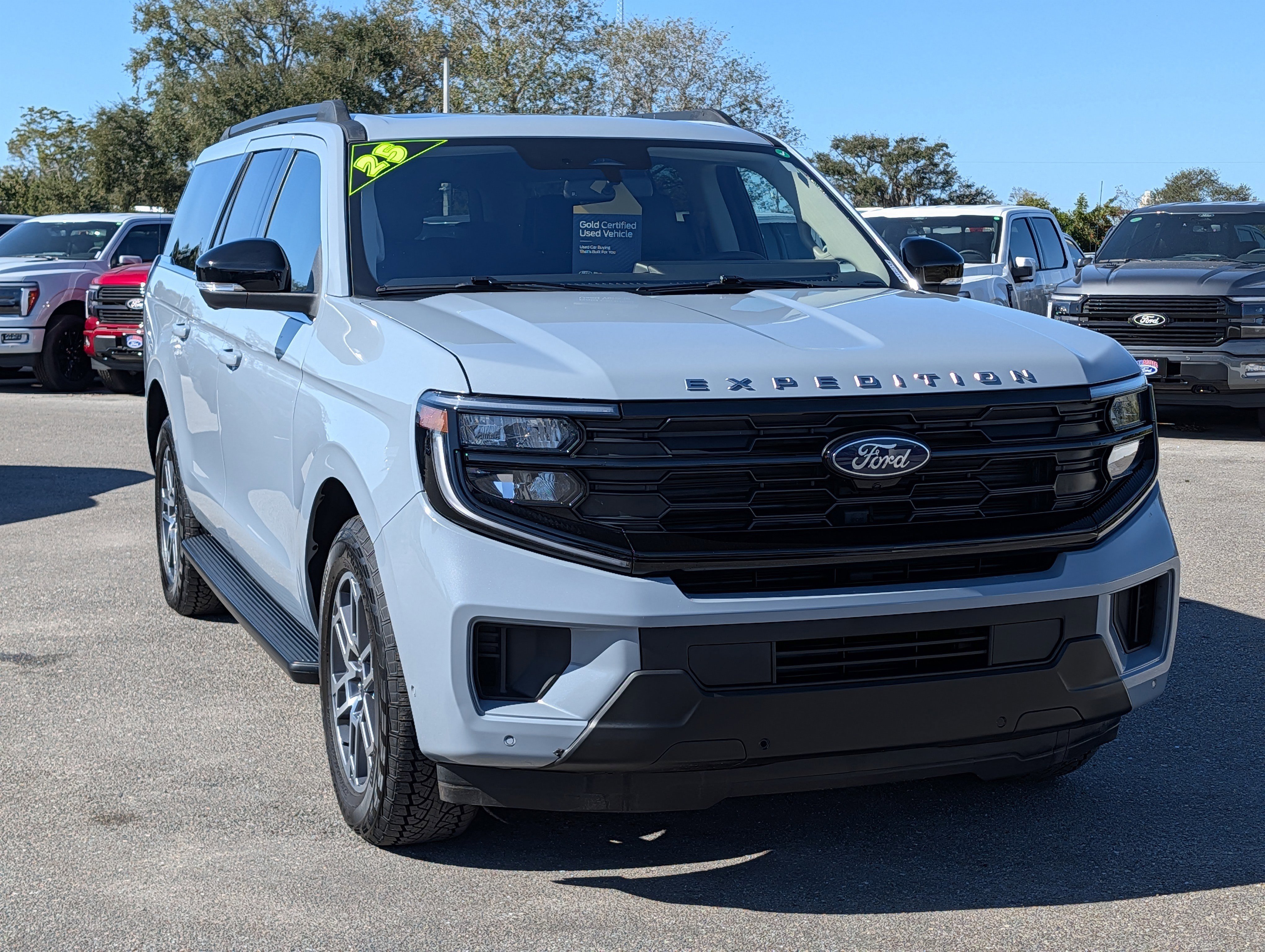 Certified 2025 Ford Expedition Max Active image 1