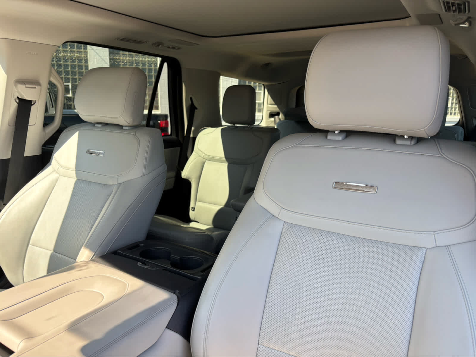 Certified 2025 Ford Expedition Platinum w/ Driver's Package AWD/4WD image 10