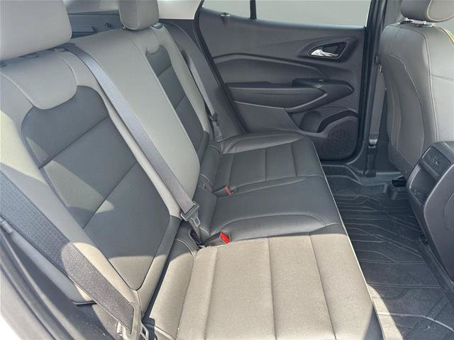 Used 2025 Chevrolet Trax ACTIV w/ Driver Confidence Package FWD image 16