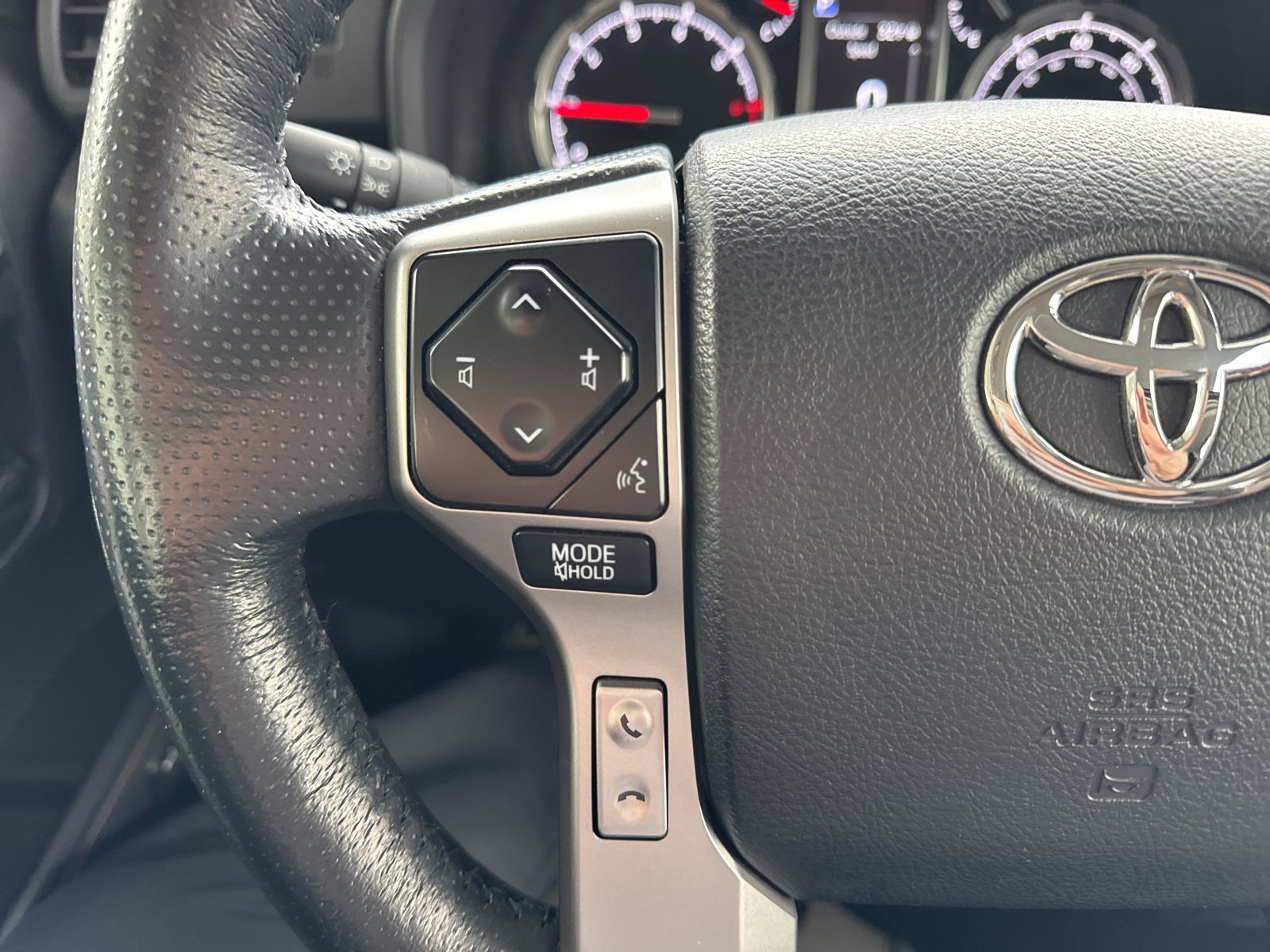 Used 2023 Toyota 4Runner Limited image 31