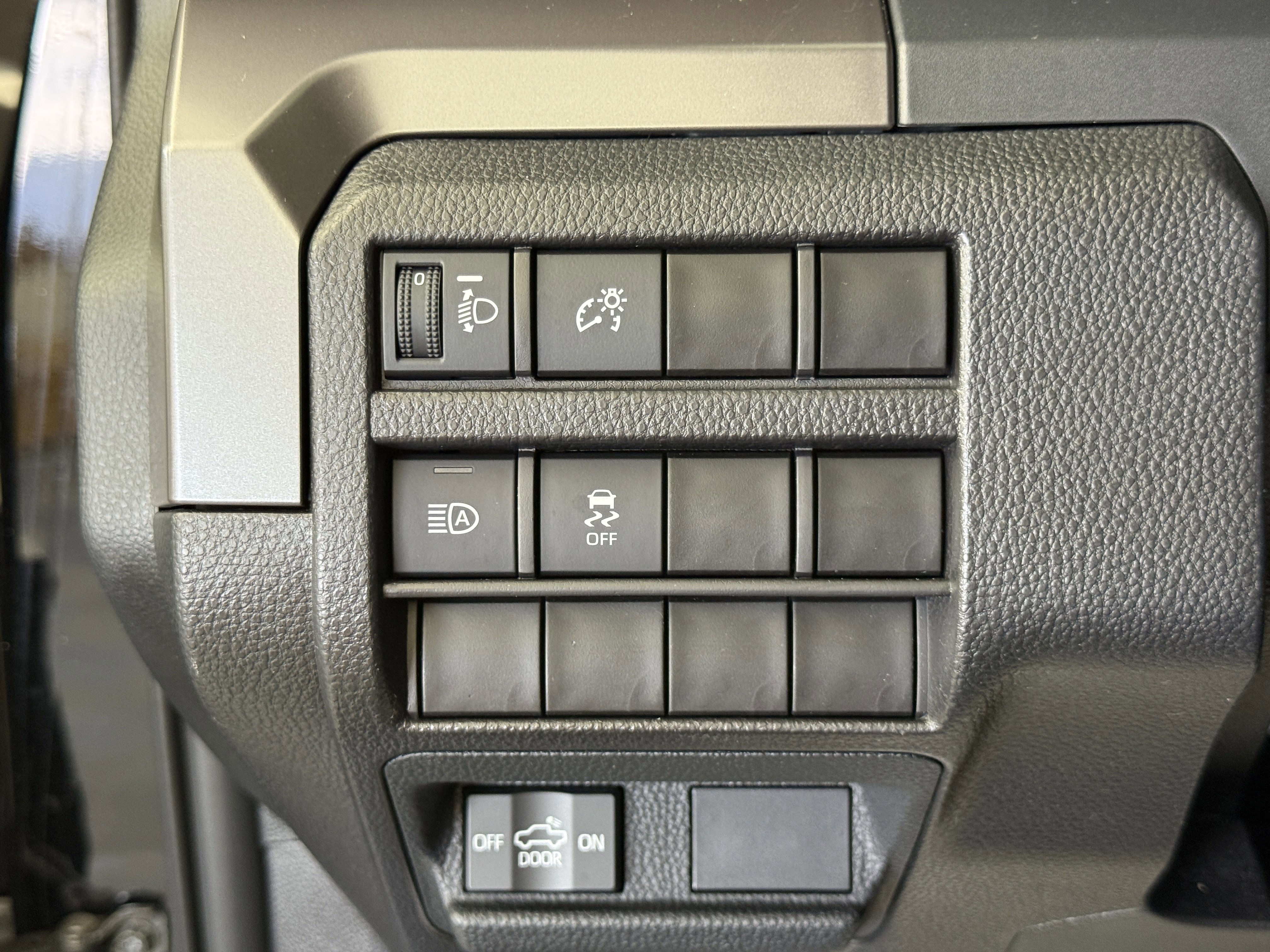 Used 2024 Toyota Tacoma SR5 w/ SR5 Upgrade Package image 25