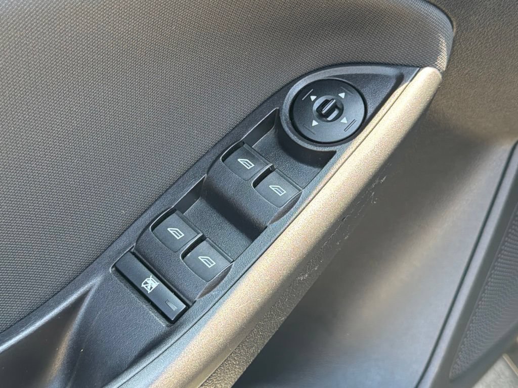 Certified 2017 Ford Focus SEL FWD image 22