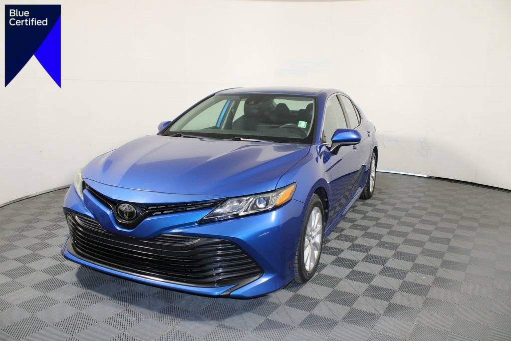 Used 2019 Toyota Camry LE image 1