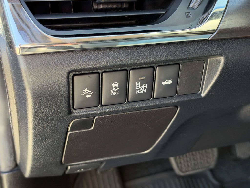 Used 2018 Toyota Avalon XLE Premium w/ Carpet Mat Package FWD image 23