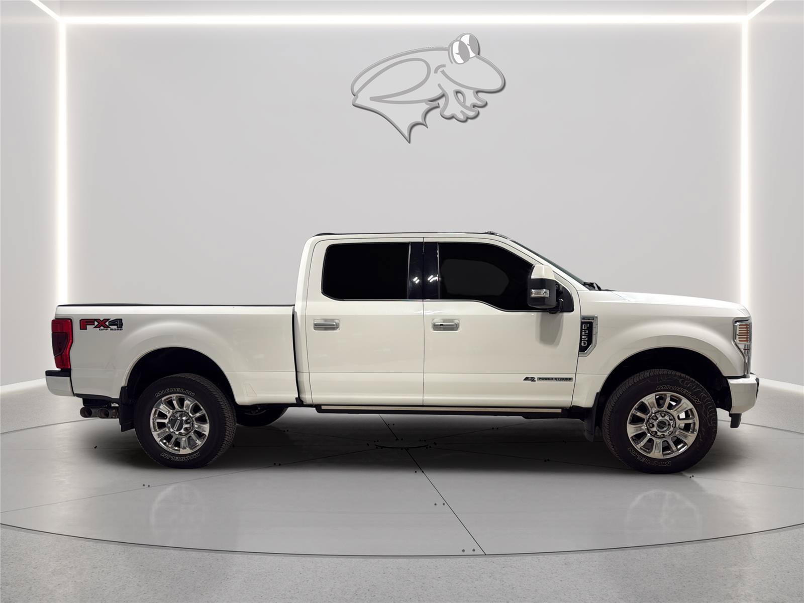 Certified 2022 Ford F250 Limited w/ FX4 Off-Road Package AWD/4WD image 6