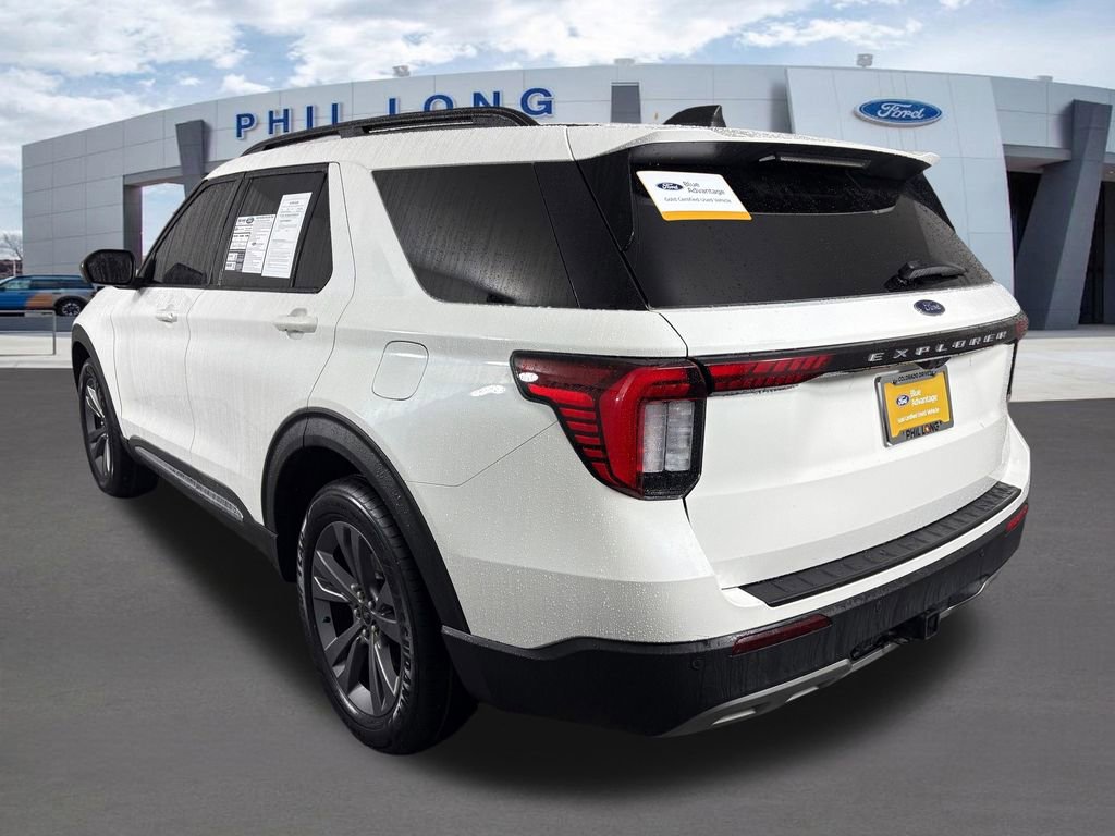 Certified 2025 Ford Explorer Active w/ Active Comfort Package AWD/4WD image 3