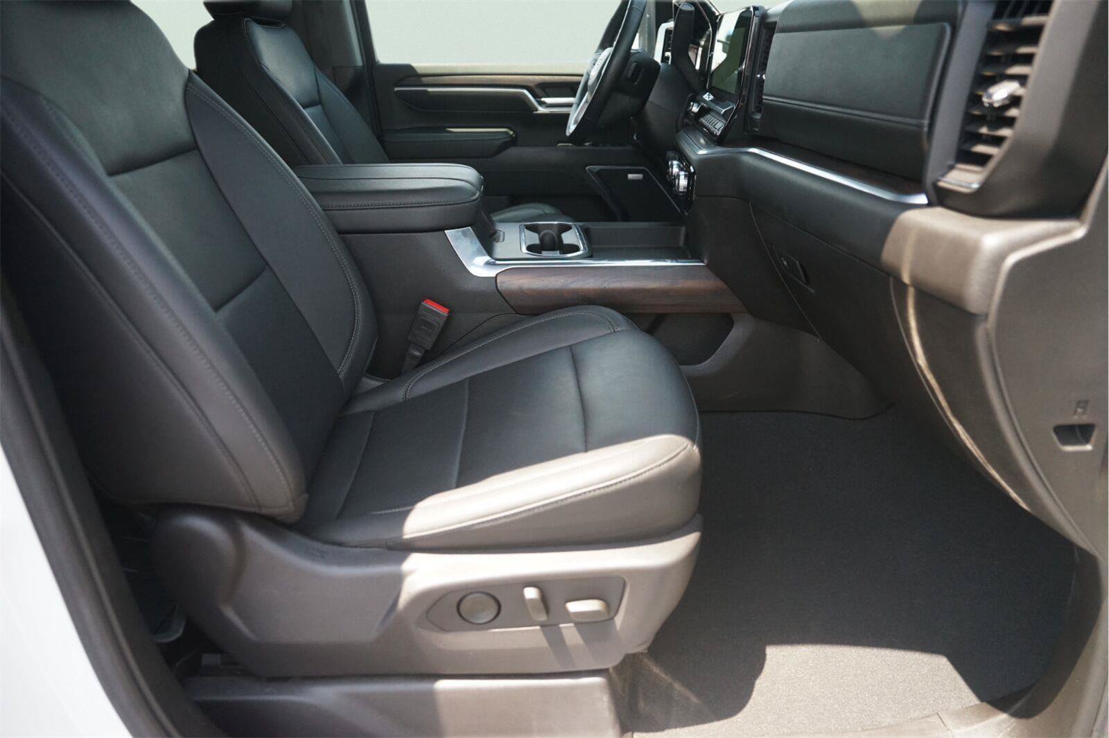 Used 2024 GMC Sierra 2500 SLT w/ Texas SLT Premium Package AWD/4WD image 19