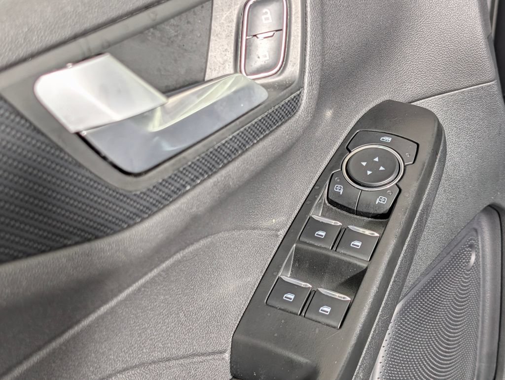 Certified 2025 Ford Escape ST-Line FWD image 25