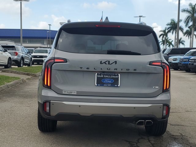 Used 2023 Kia Telluride EX X-Line image 3