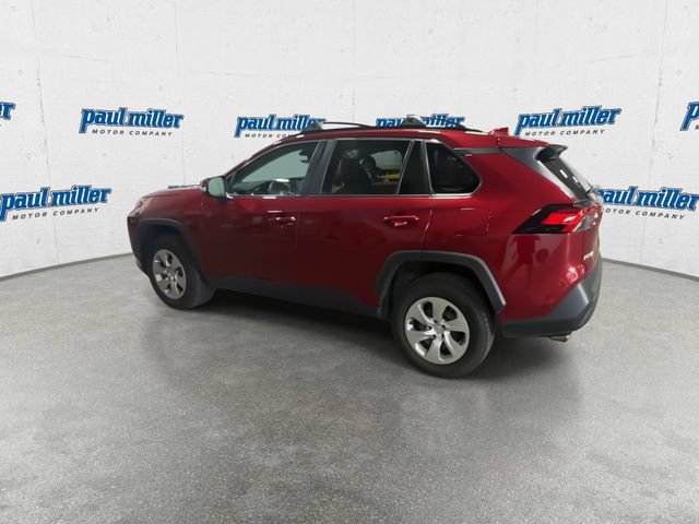 Used 2019 Toyota RAV4 LE w/ Carpet Mat Package FWD image 7