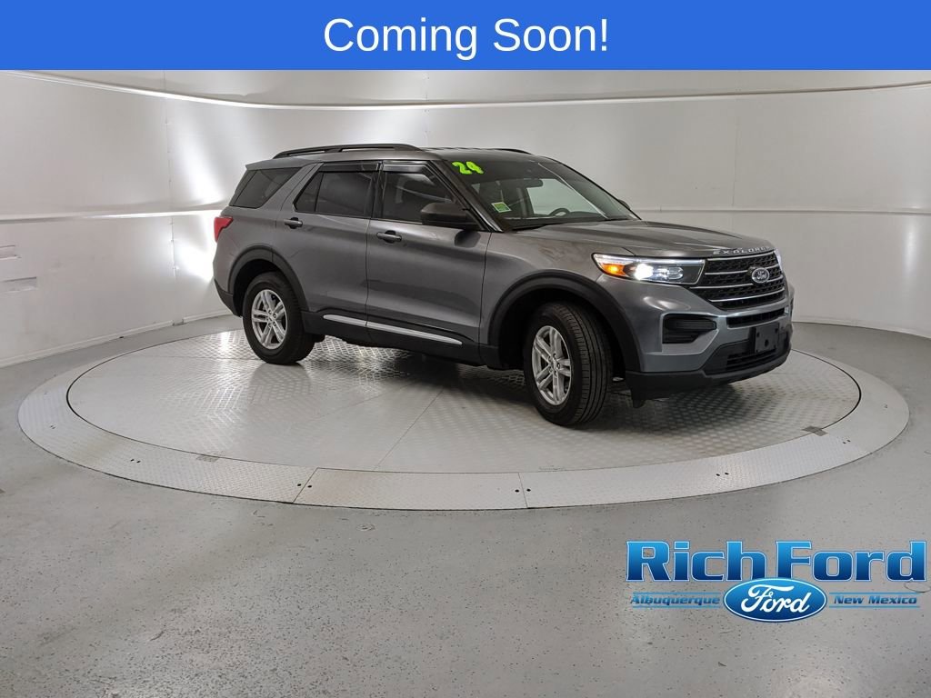 Certified 2024 Ford Explorer XLT w/ Class IV Trailer Tow Package