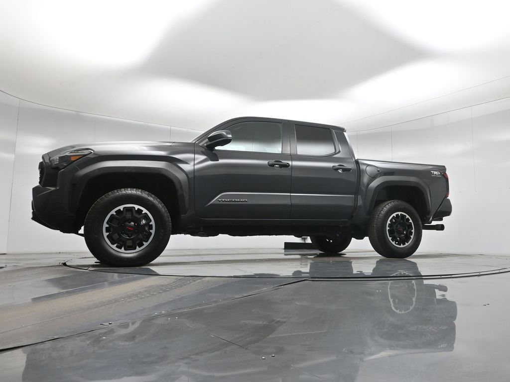 Used 2024 Toyota Tacoma TRD Off-Road image 22