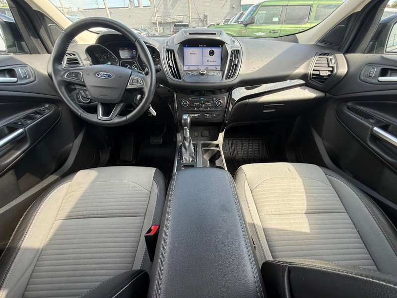 Certified 2017 Ford Escape SE w/ Equipment Group 201A AWD/4WD image 15