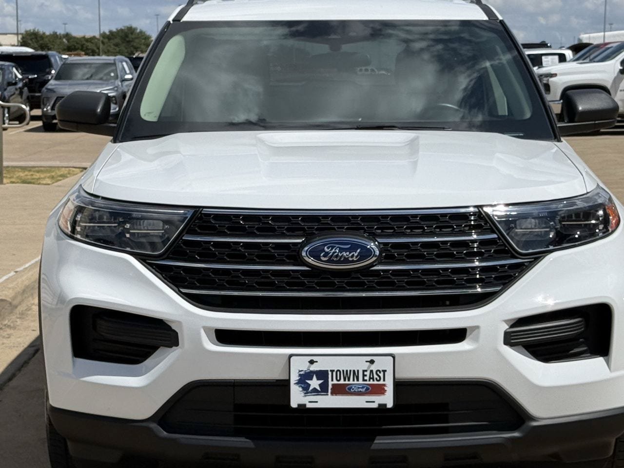 Certified 2023 Ford Explorer XLT AWD/4WD image 8