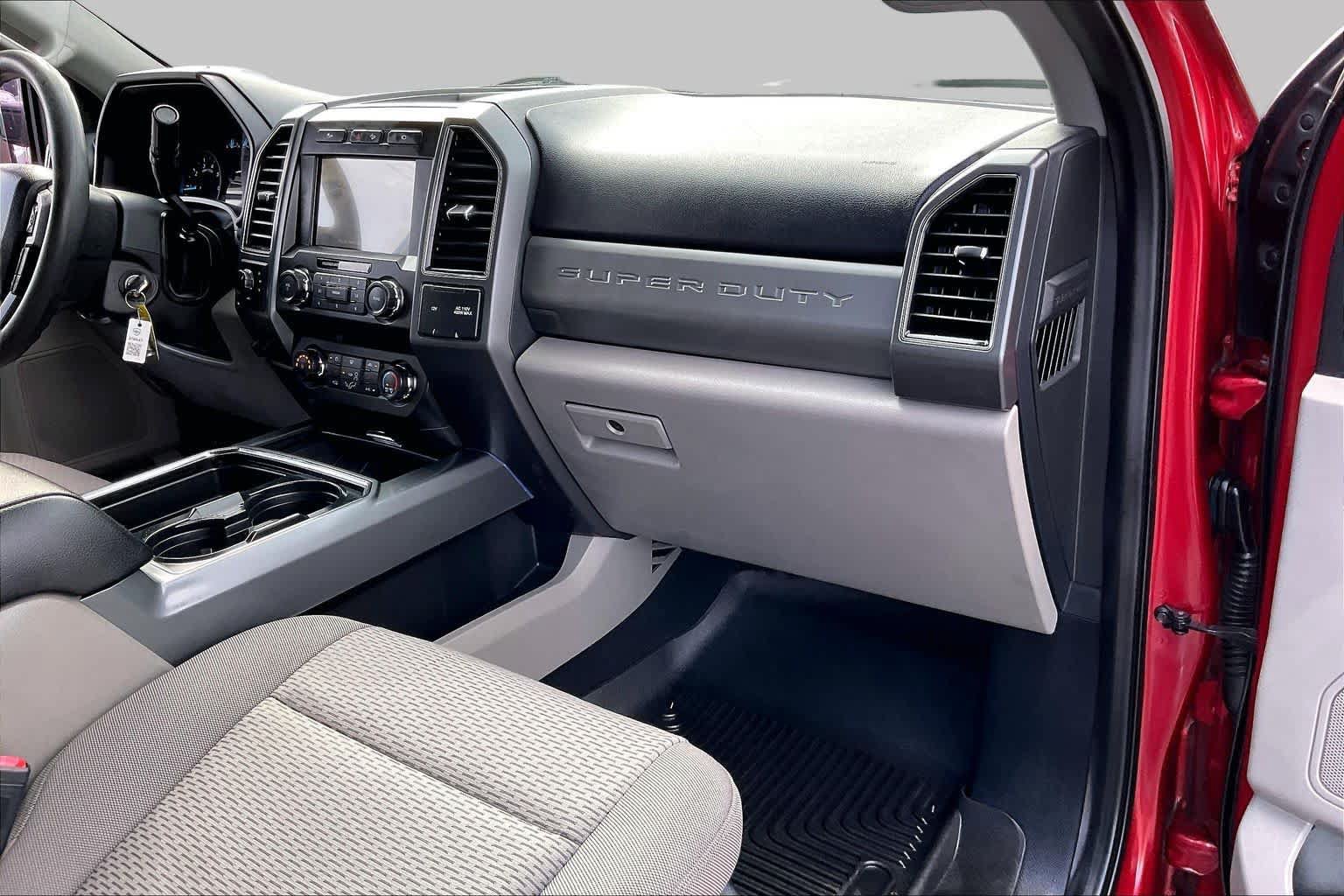 Certified 2021 Ford F250 XLT w/ XLT Premium Package AWD/4WD image 17