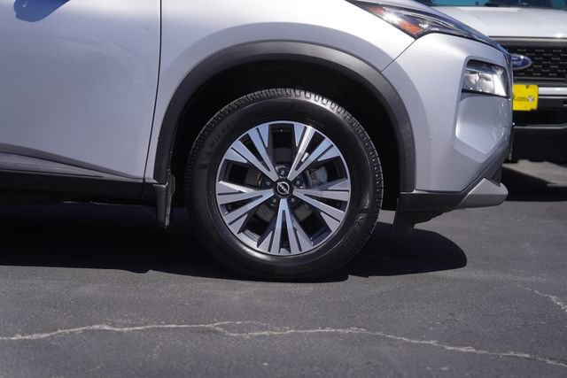 Used 2022 Nissan Rogue SV FWD image 4