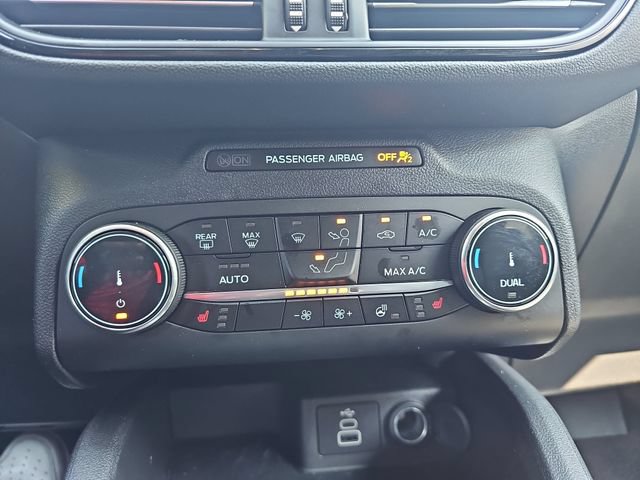 Certified 2025 Ford Escape ST-Line Select AWD/4WD image 24