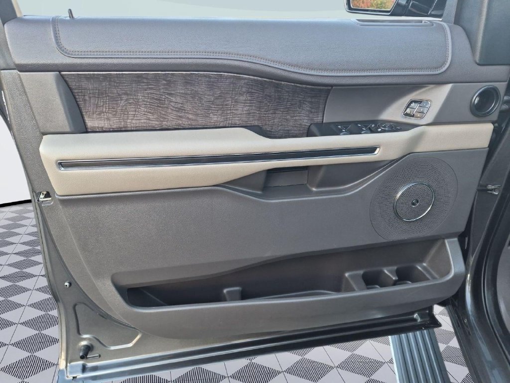 Certified 2018 Ford Expedition Limited AWD/4WD image 10