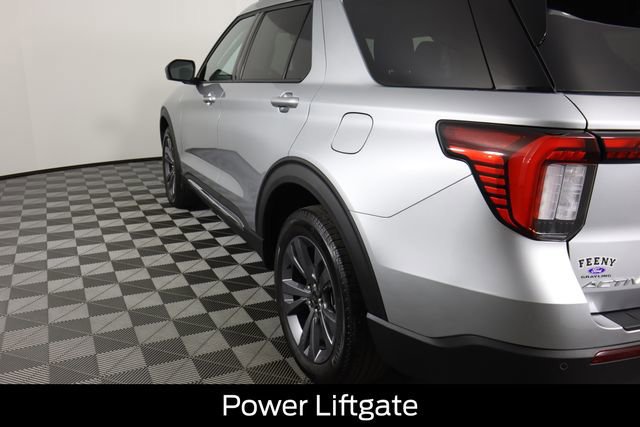 Certified 2025 Ford Explorer Active w/ Active Comfort Package image 4