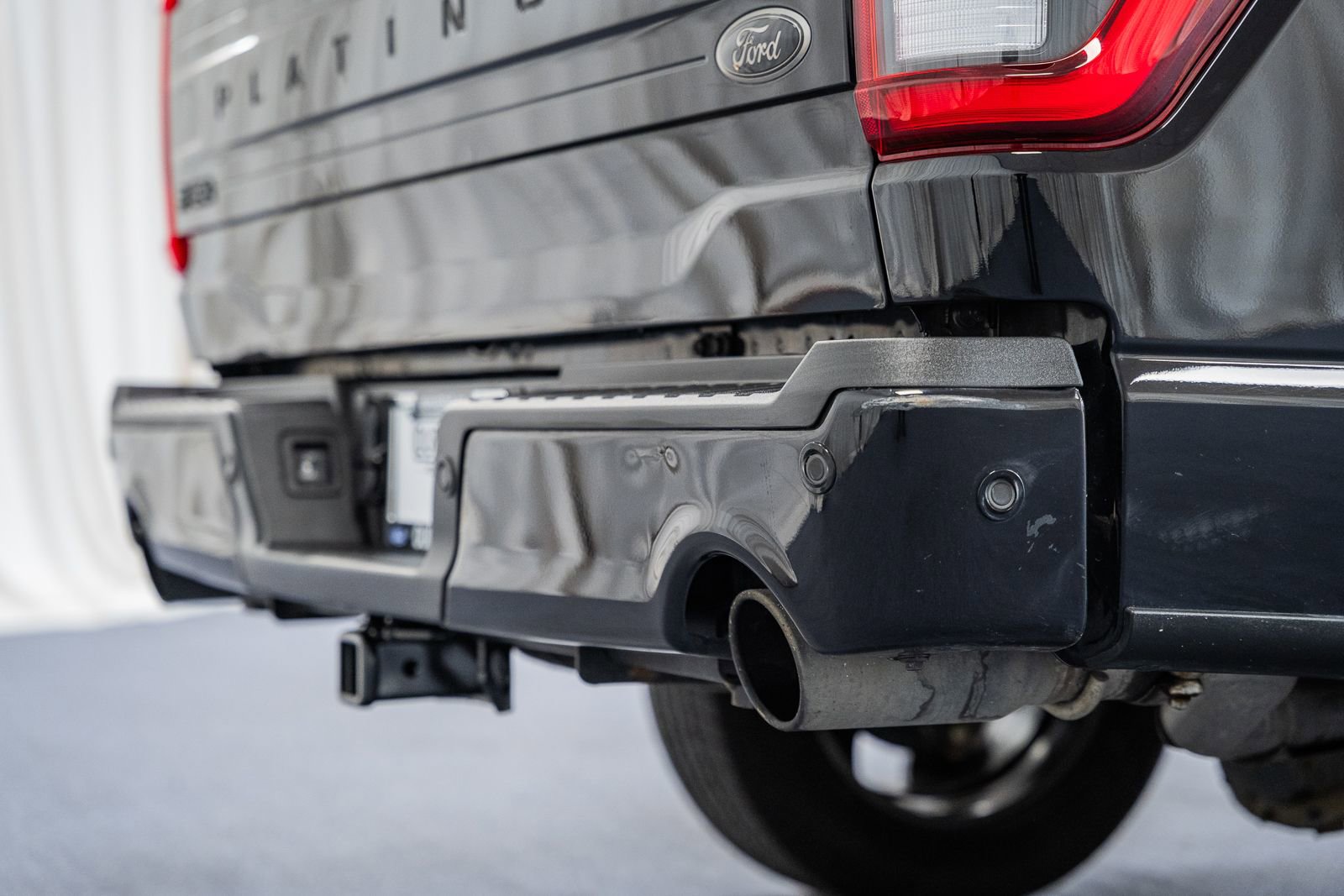 Certified 2023 Ford F150 Platinum w/ Equipment Group 701A High image 7