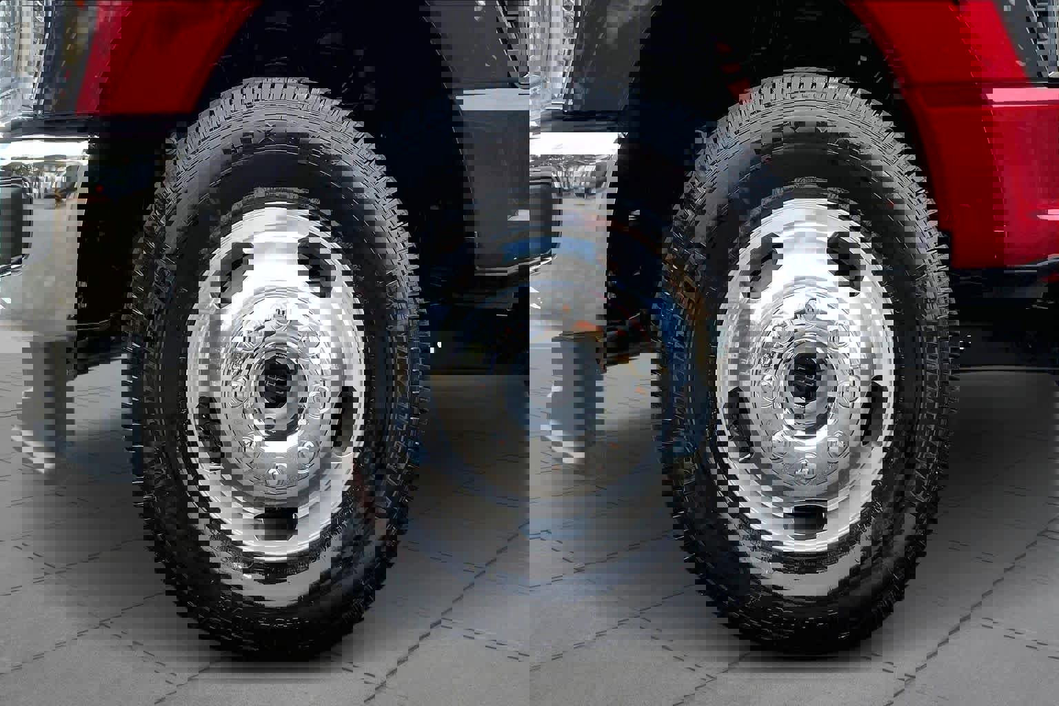 Certified 2026 Ford F350 Lariat w/ Chrome Package image 10