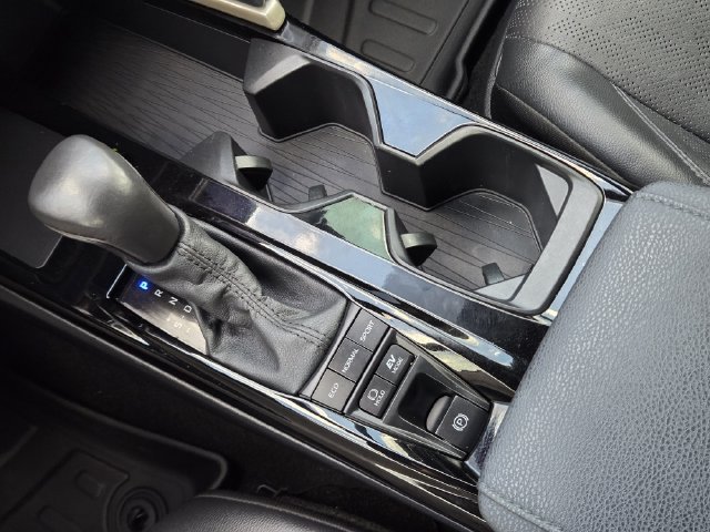 Used 2025 Toyota Camry XSE w/ Premium Package FWD image 18