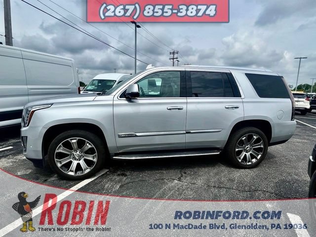 Used 2018 Cadillac Escalade Luxury AWD/4WD image 4