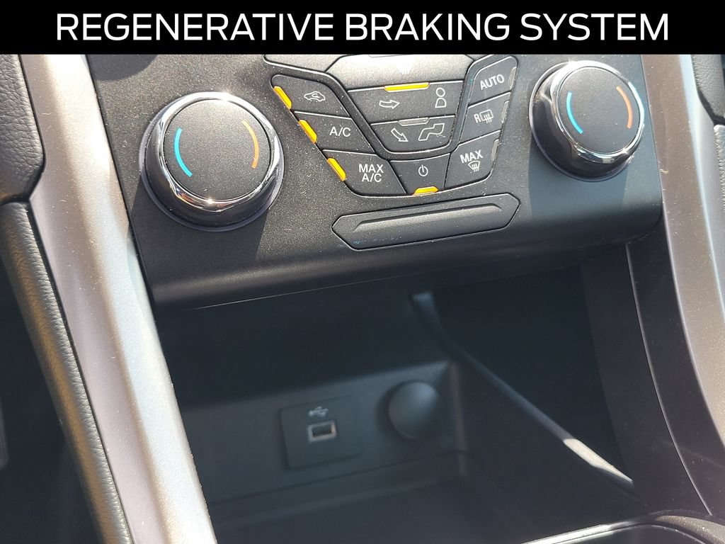 Certified 2017 Ford Fusion SE FWD image 26