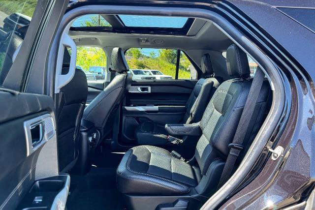 Certified 2021 Ford Explorer Limited w/ Equipment Group 301A image 15
