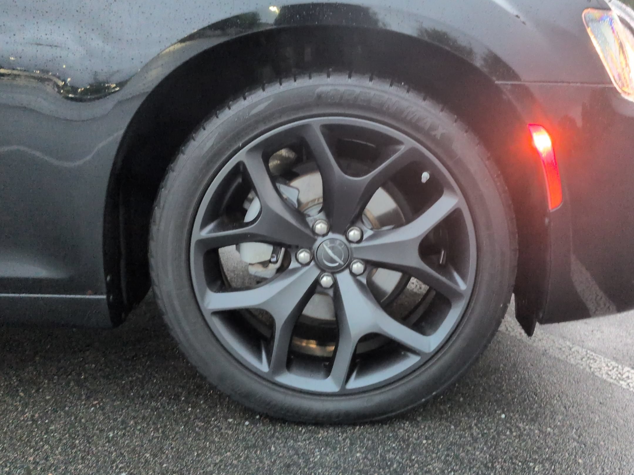 Used 2022 Chrysler 300 Touring w/ Sport Appearance Package RWD image 11