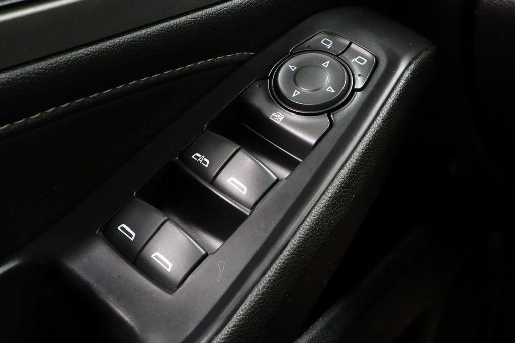 Used 2022 Chevrolet Traverse LT AWD/4WD image 25