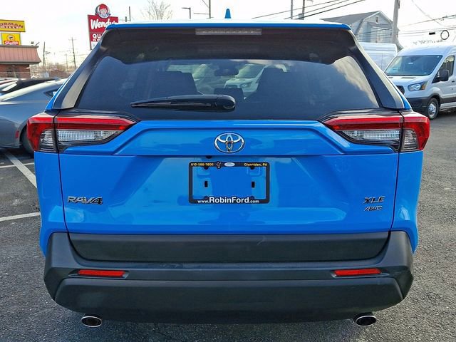 Used 2019 Toyota RAV4 XLE w/ All Weather Liner Package image 3