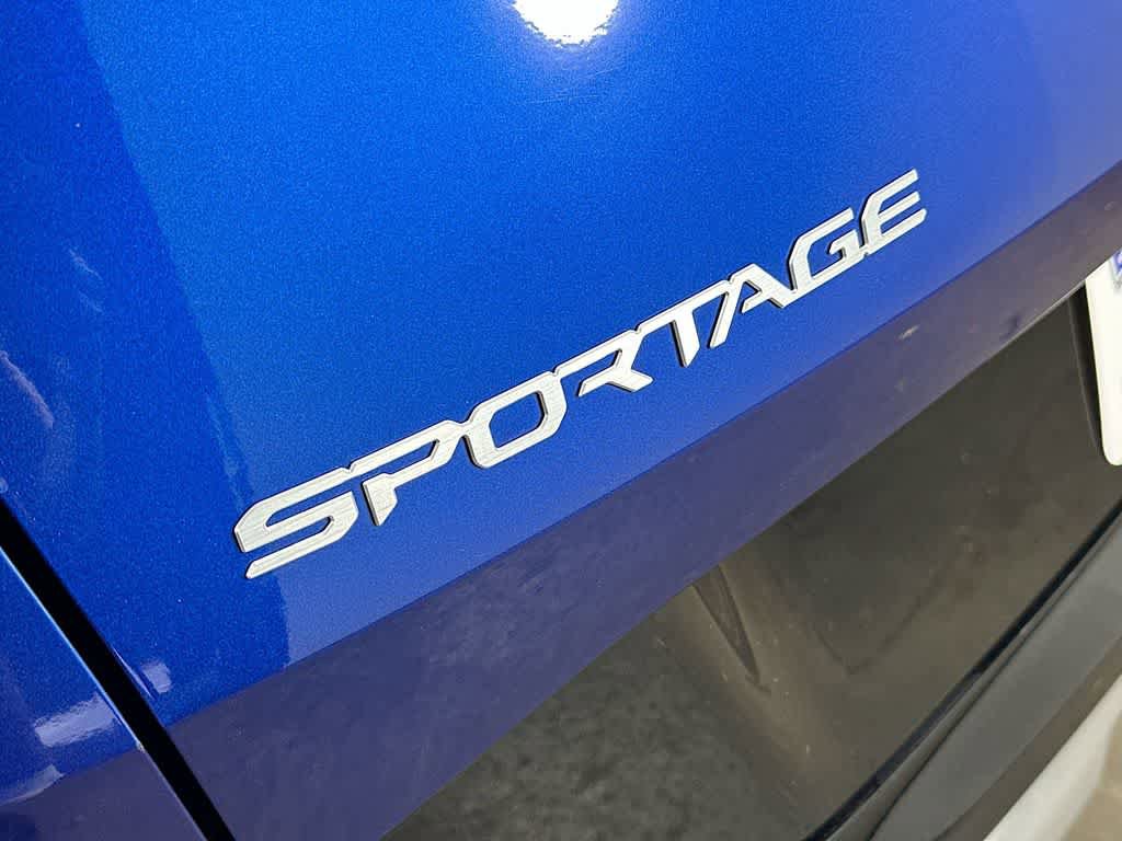 Used 2025 Kia Sportage SX FWD image 7
