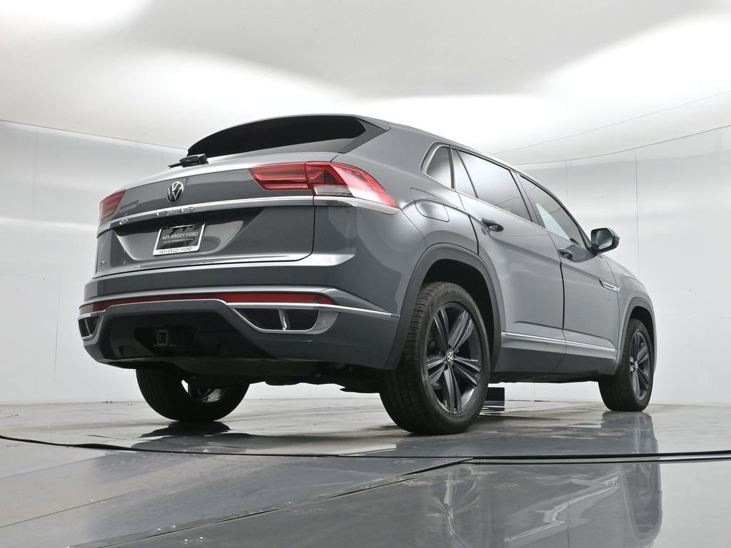 Used 2021 Volkswagen Atlas Cross Sport SE image 18
