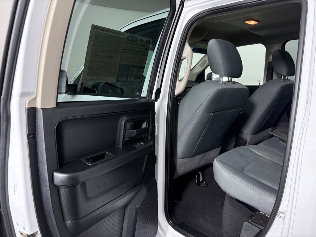 Used 2018 RAM 1500 Tradesman w/ Chrome Appearance Group AWD/4WD image 26