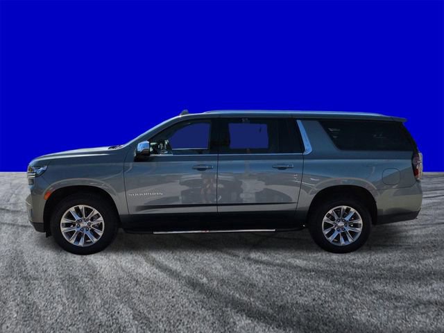 Used 2023 Chevrolet Suburban Premier image 2